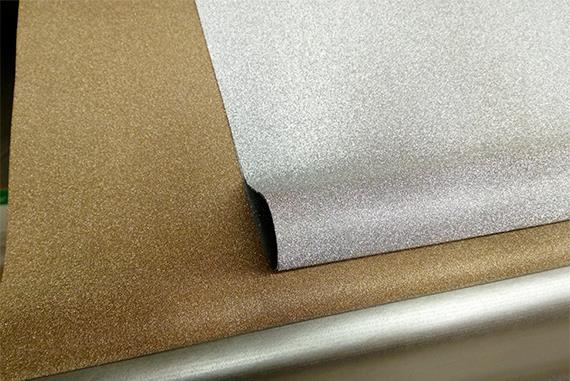 Carta da regalo a tema Natalizio in tinta unita
